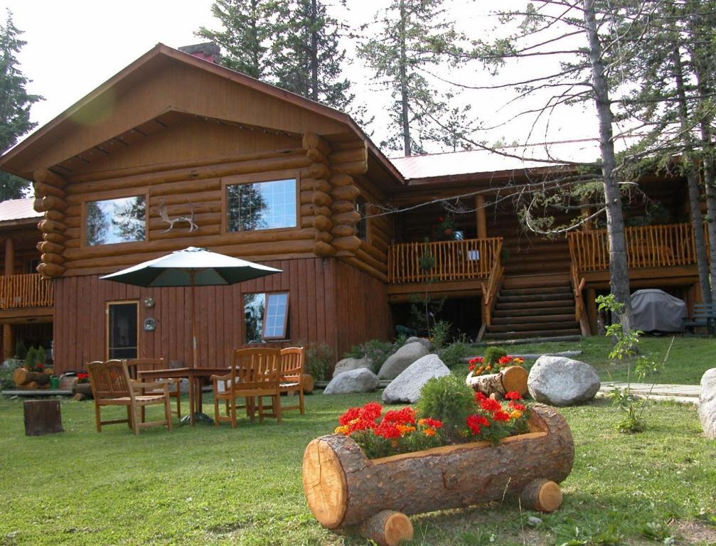 Beaver Guest Ranch Bridge Lake Exterior photo